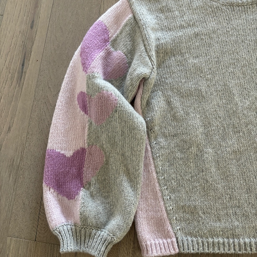 Splendid Coming & Going Heart Sweater - Heather Gray & Pink Size M - Picture 6 of 10